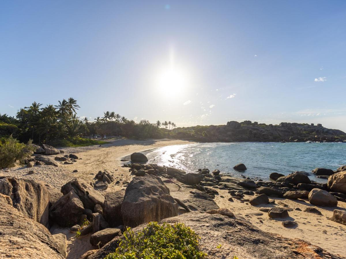 Nrma Bowen Beachfront Holiday Park ภายนอก รูปภาพ