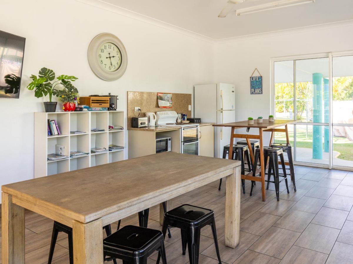Nrma Bowen Beachfront Holiday Park ภายนอก รูปภาพ