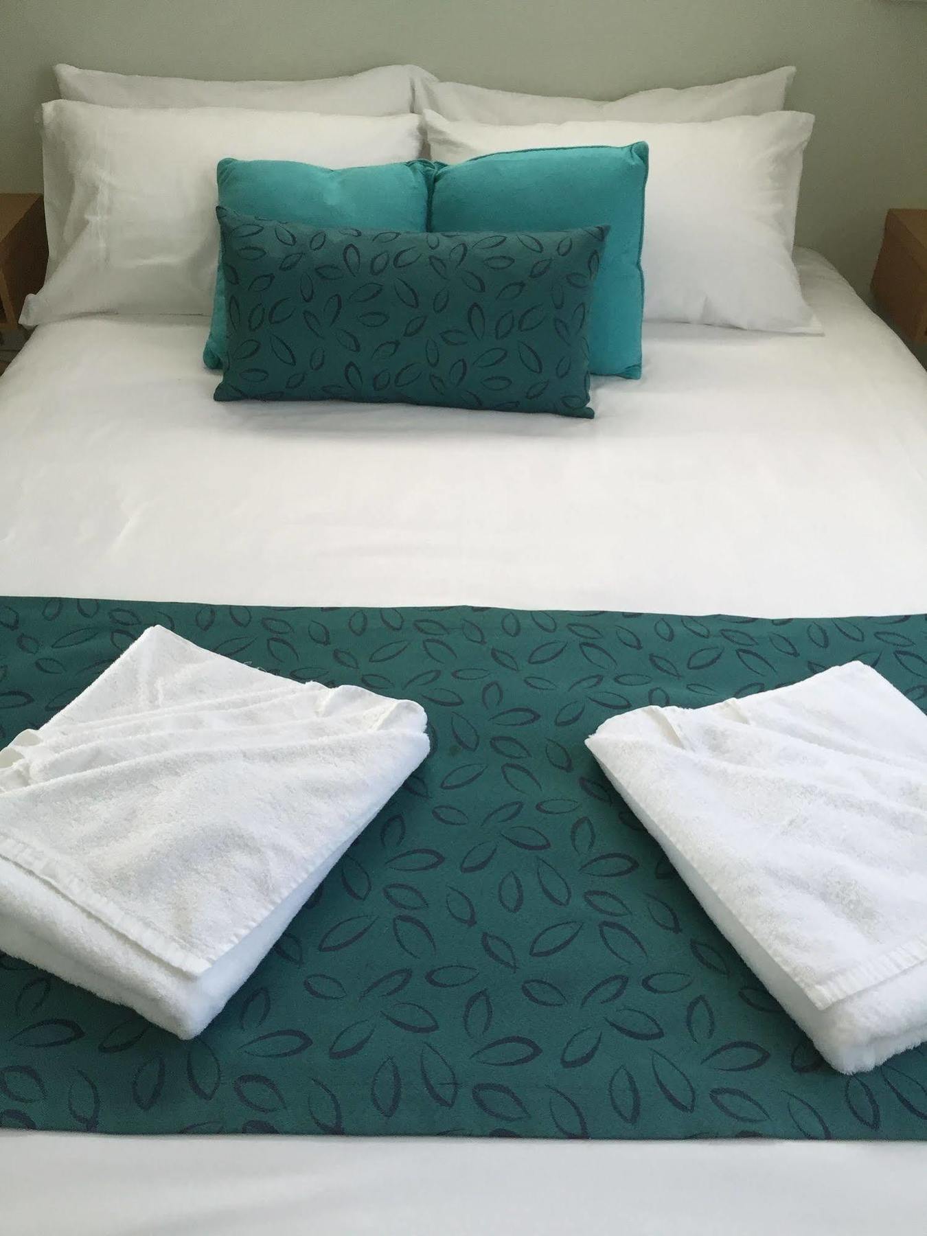 Nrma Bowen Beachfront Holiday Park ภายนอก รูปภาพ